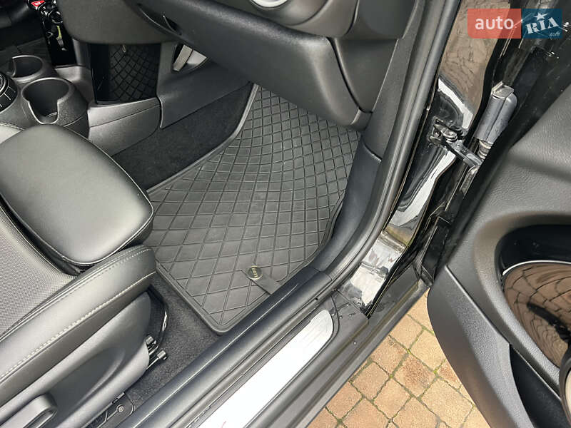 Хэтчбек MINI Cooper 2015 в Киеве