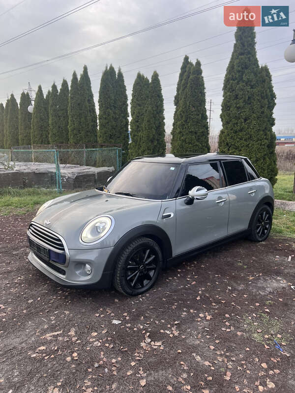 Хетчбек MINI Cooper 2016 в Броварах фото 17 Хетчбек MINI Cooper 2016 в Броварах