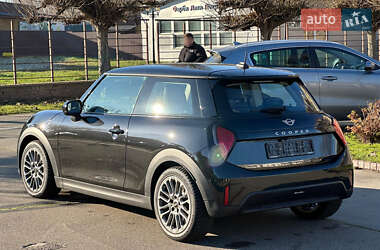 Хетчбек MINI Cooper 2024 в Києві