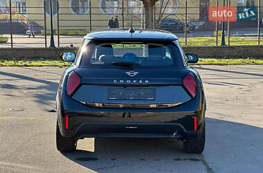 Хетчбек MINI Cooper 2024 в Києві
