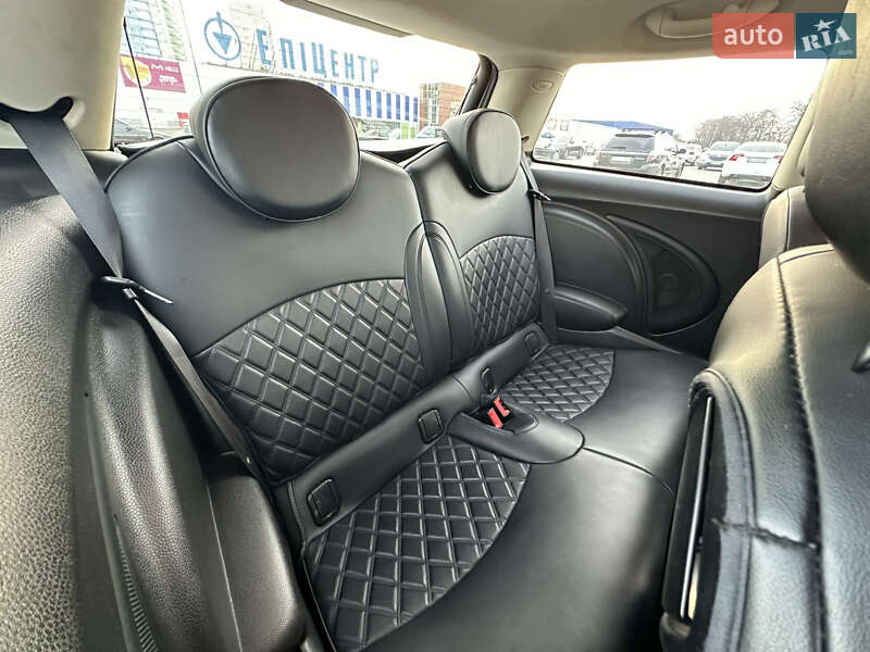 Хэтчбек MINI Cooper 2010 в Одессе