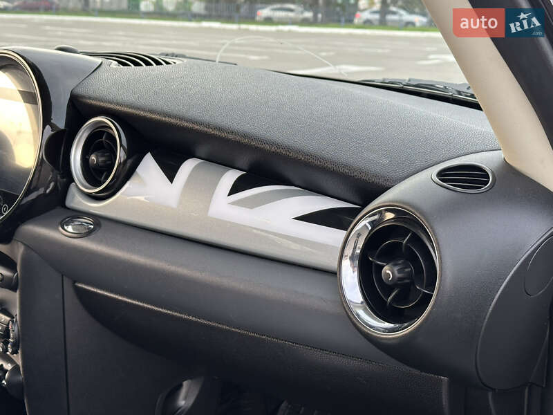 Хэтчбек MINI Cooper 2010 в Одессе
