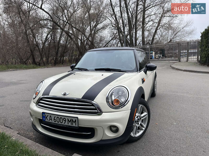 Хэтчбек MINI Cooper 2012 в Киеве