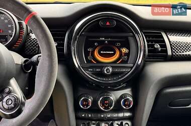 Хэтчбек MINI Cooper 2016 в Днепре