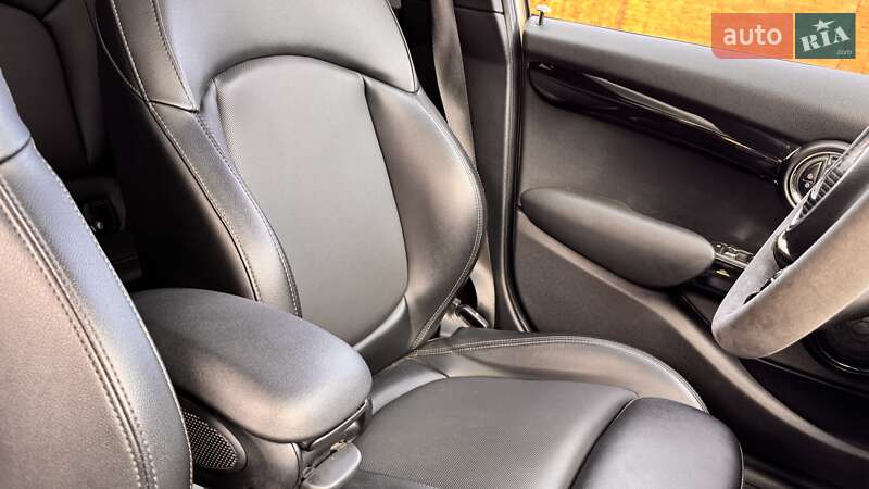 Хетчбек MINI Cooper 2016 в Дніпрі фото 20 Хетчбек MINI Cooper 2016 в Дніпрі