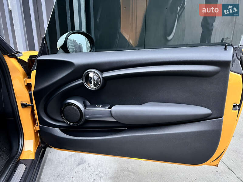 Хетчбек MINI Cooper 2014 в Києві