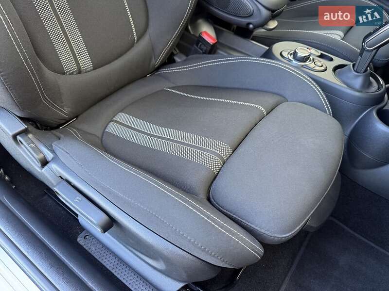 Хэтчбек MINI Cooper 2022 в Хмельницком