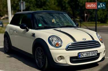 Хэтчбек MINI Cooper 2012 в Львове