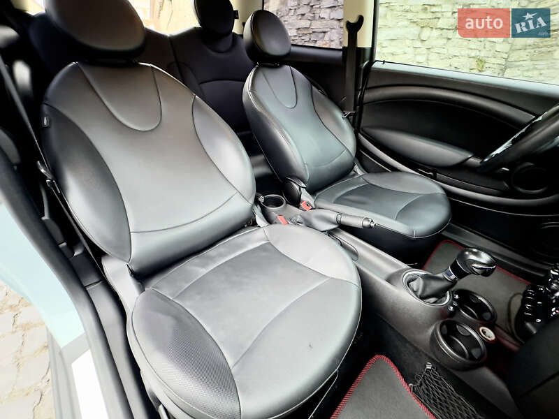 Хэтчбек MINI Cooper 2013 в Каменец-Подольском