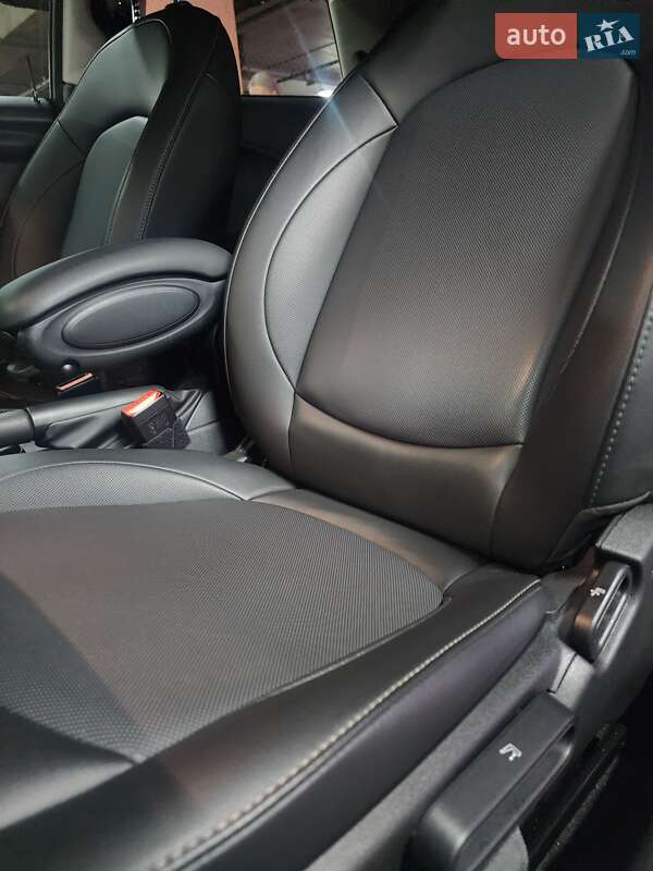 Хетчбек MINI Cooper 2019 в Києві фото 22 Хетчбек MINI Cooper 2019 в Києві