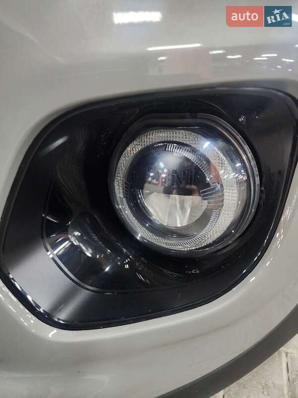 Хетчбек MINI Cooper 2019 в Києві фото 38 Хетчбек MINI Cooper 2019 в Києві