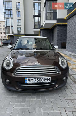 Хэтчбек MINI Cooper 2011 в Житомире