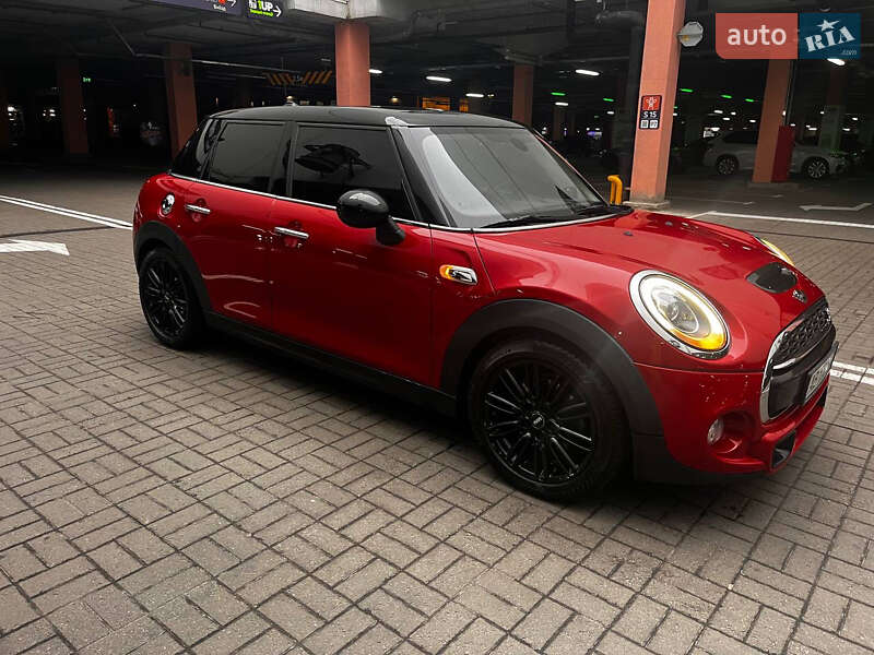 Хэтчбек MINI Cooper 2016 в Киеве фото 3 Хэтчбек MINI Cooper 2016 в Киеве