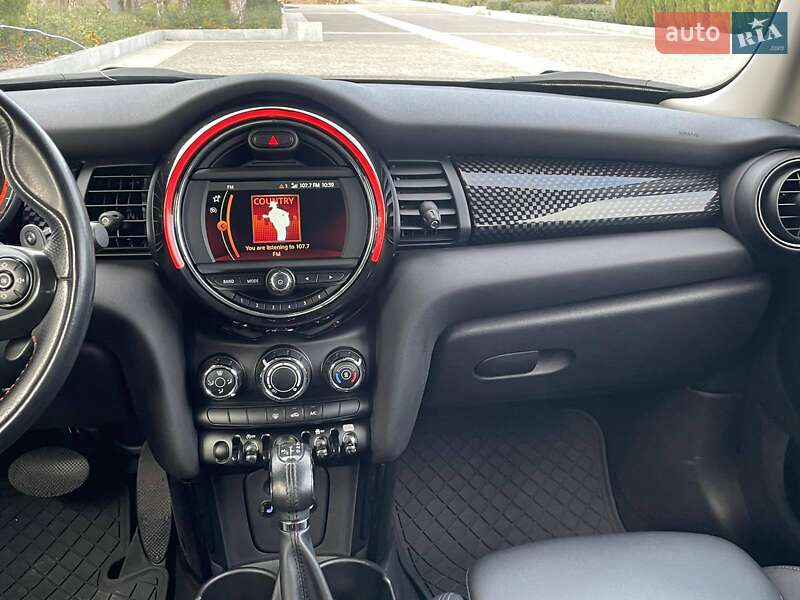 Хетчбек MINI Cooper 2018 в Дніпрі фото 30 Хетчбек MINI Cooper 2018 в Дніпрі