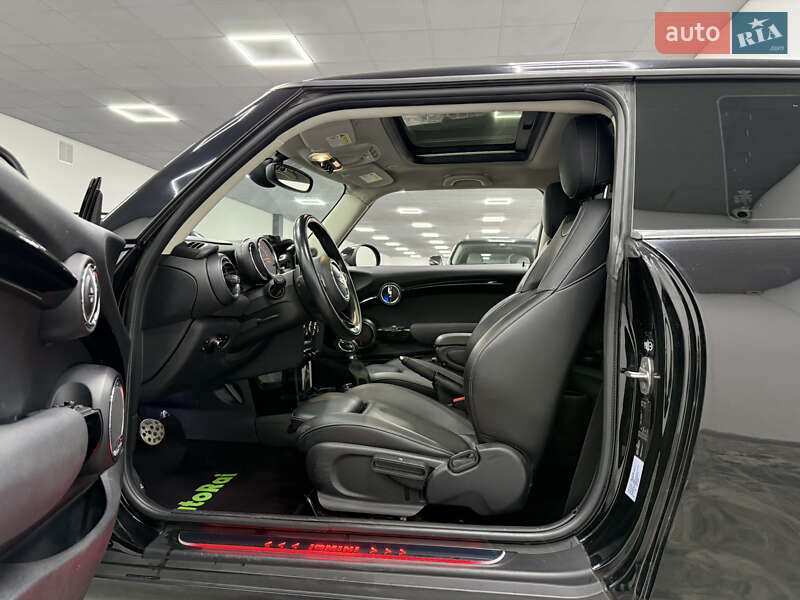 Хэтчбек MINI Cooper 2016 в Одессе фото 25 Хэтчбек MINI Cooper 2016 в Одессе