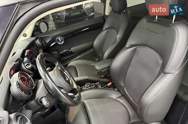 Хэтчбек MINI Cooper 2016 в Одессе