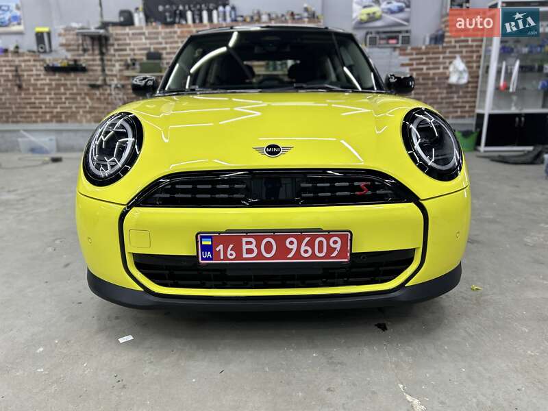 Хэтчбек MINI Cooper 2024 в Львове фото 4 Хэтчбек MINI Cooper 2024 в Львове