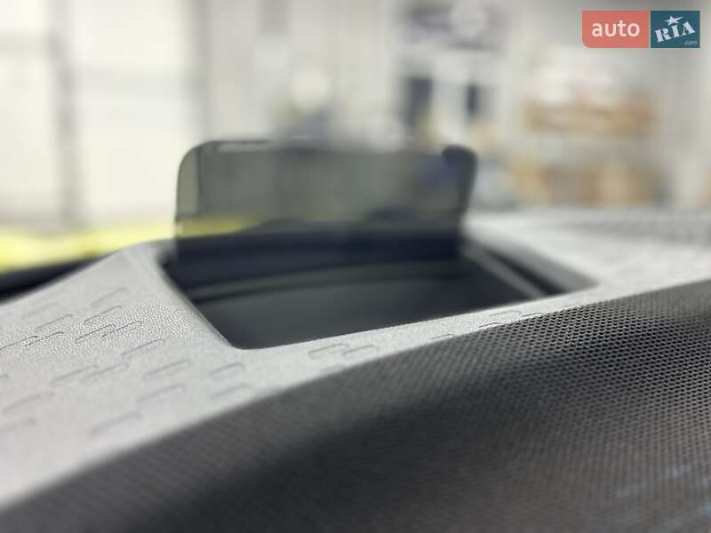 Хэтчбек MINI Cooper 2024 в Львове фото 22 Хэтчбек MINI Cooper 2024 в Львове