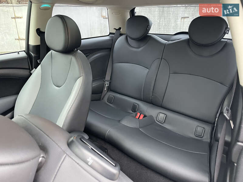 Хэтчбек MINI Cooper 2011 в Киеве фото 12 Хэтчбек MINI Cooper 2011 в Киеве