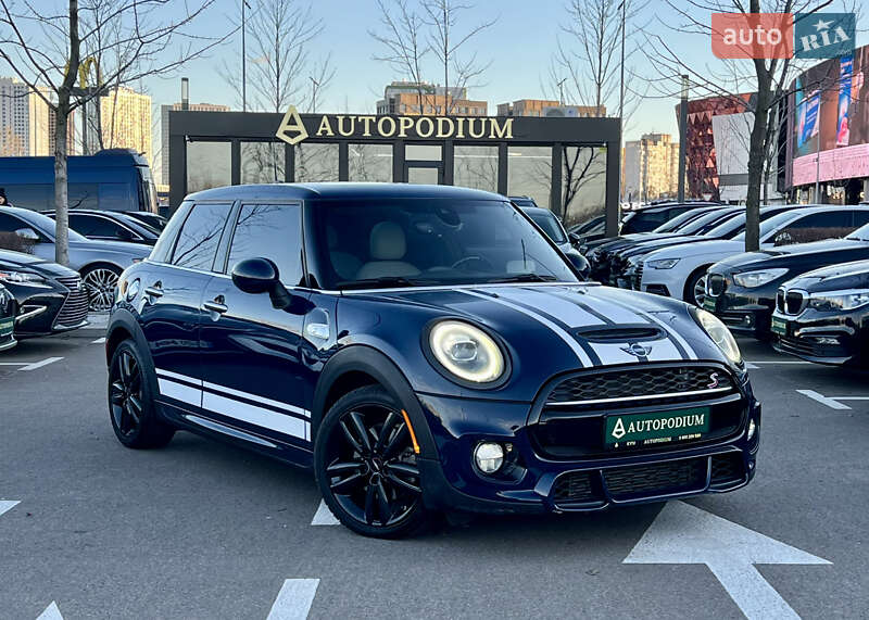 Хэтчбек MINI Cooper 2018 в Киеве фото 2 Хэтчбек MINI Cooper 2018 в Киеве