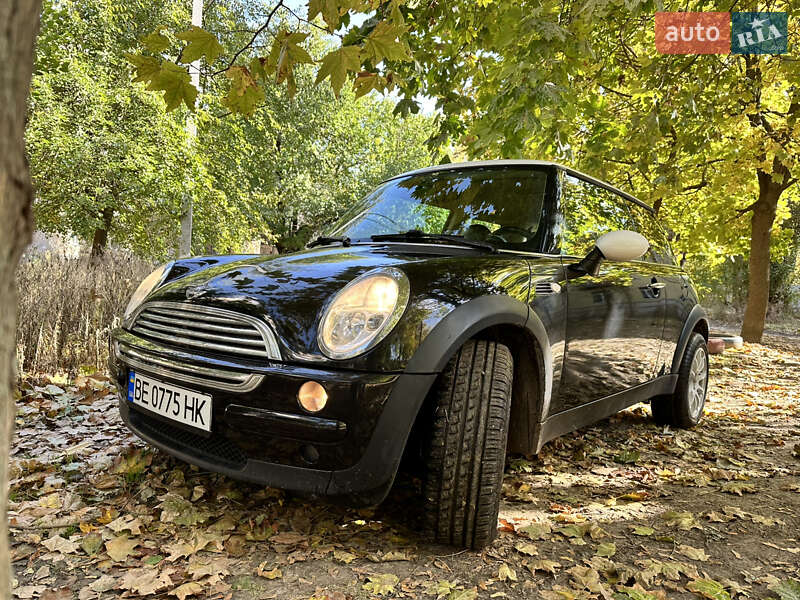 Хэтчбек MINI Cooper 2004 в Николаеве фото 15 Хэтчбек MINI Cooper 2004 в Николаеве