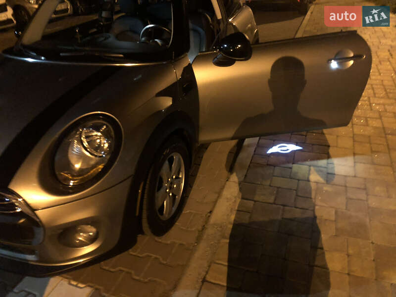 Хэтчбек MINI Cooper 2016 в Киеве