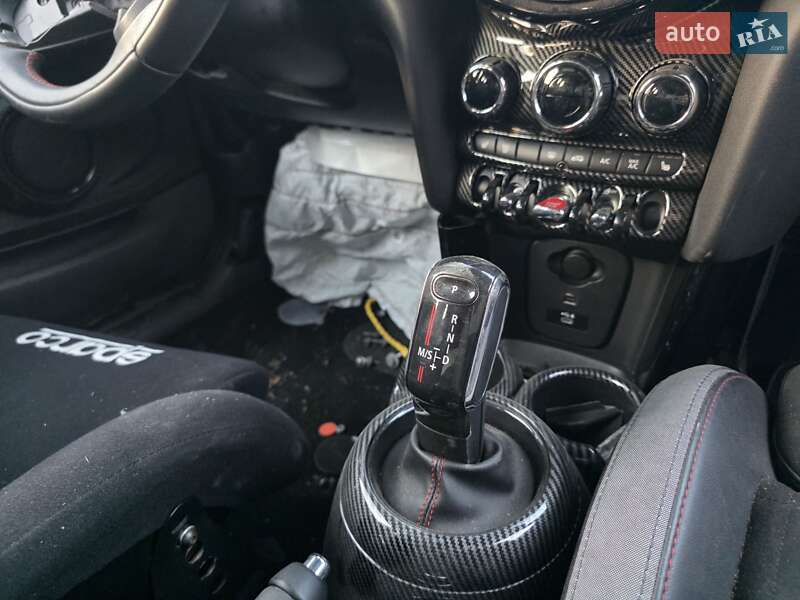 Хэтчбек MINI Cooper 2021 в Киеве фото 8 Хэтчбек MINI Cooper 2021 в Киеве
