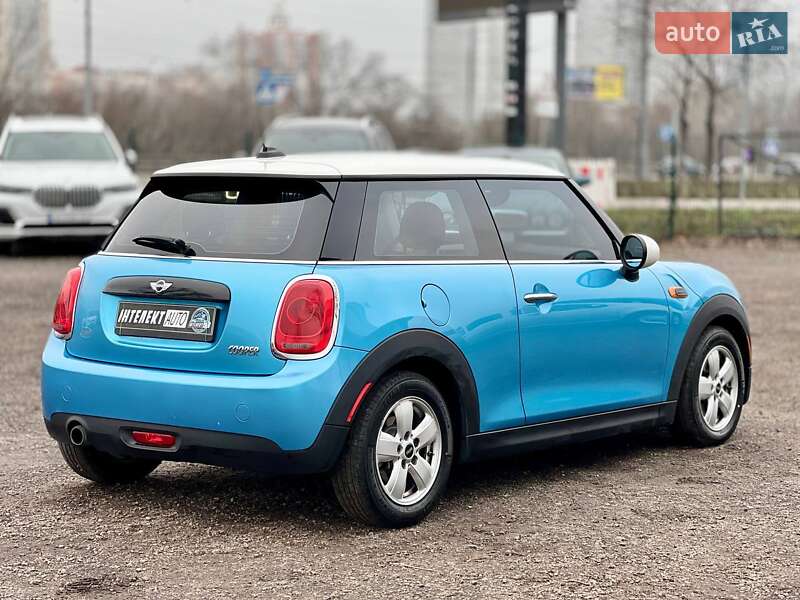 Хэтчбек MINI Cooper 2016 в Киеве