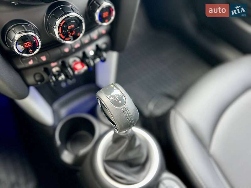 Хэтчбек MINI Cooper 2016 в Киеве