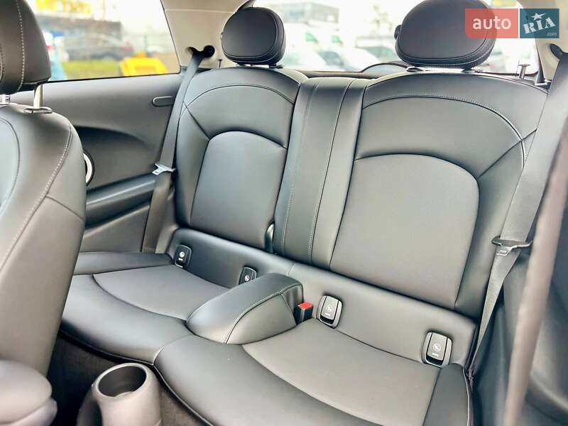 Хэтчбек MINI Cooper 2016 в Киеве