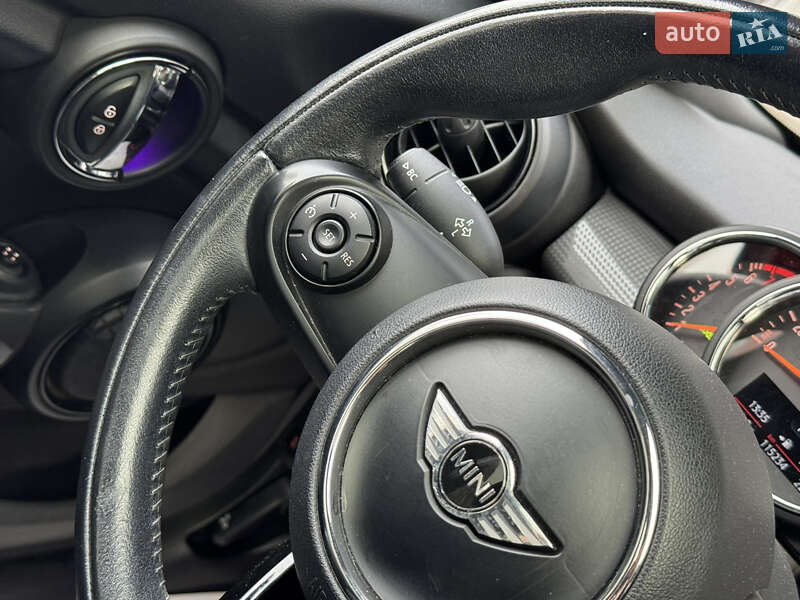 Хэтчбек MINI Cooper 2014 в Киеве