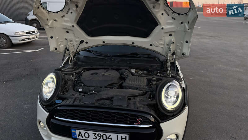 Хэтчбек MINI Cooper 2019 в Житомире фото 42 Хэтчбек MINI Cooper 2019 в Житомире