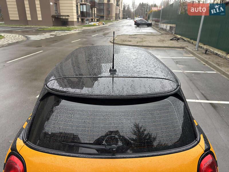 Хэтчбек MINI Cooper 2016 в Киеве