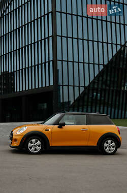 Хэтчбек MINI Cooper 2014 в Киеве