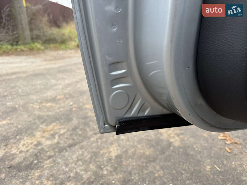 Хэтчбек MINI Cooper 2004 в Киеве