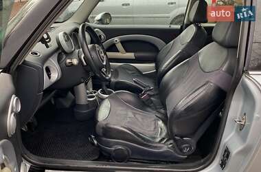 Хэтчбек MINI Cooper 2002 в Киеве