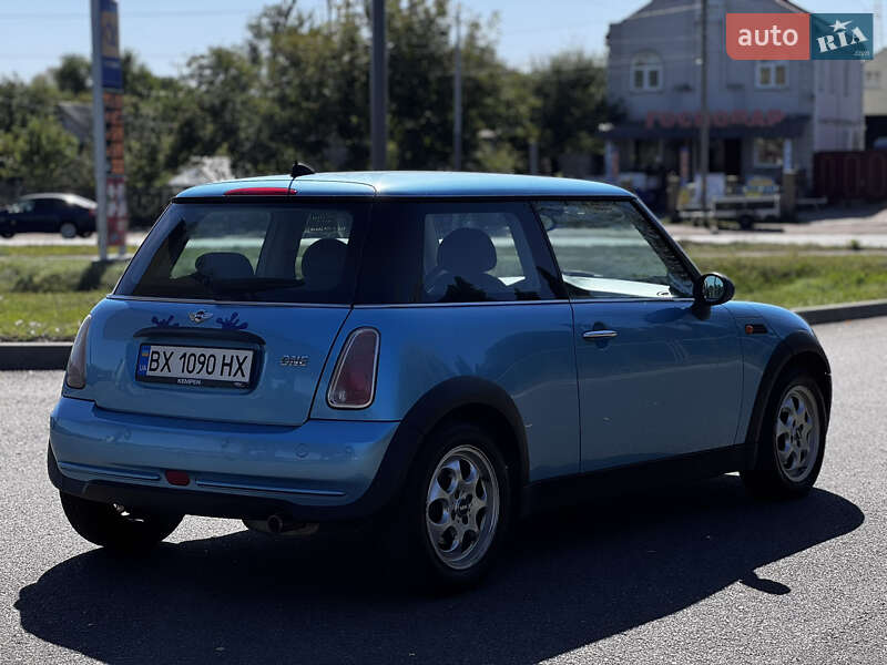 Хетчбек MINI Cooper 2004 в Смілі