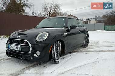 Хэтчбек MINI Cooper 2016 в Киеве