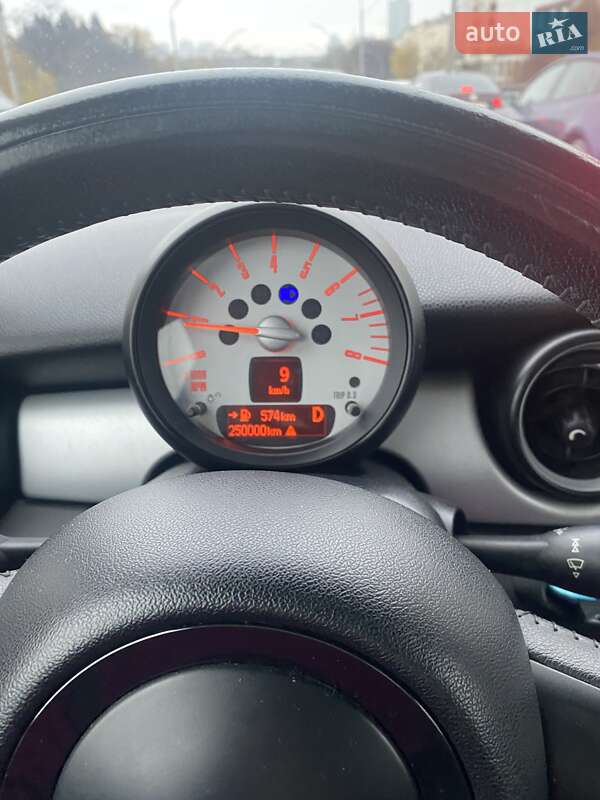 Хэтчбек MINI Cooper 2012 в Киеве