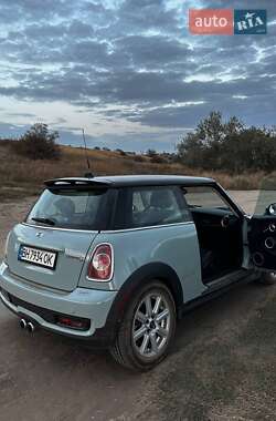 Хэтчбек MINI Cooper 2013 в Одессе