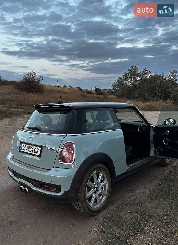 Хэтчбек MINI Cooper 2013 в Одессе