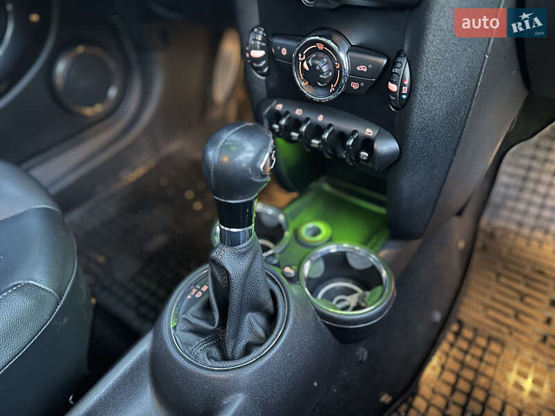 Хэтчбек MINI Cooper 2012 в Львове фото 41 Хэтчбек MINI Cooper 2012 в Львове