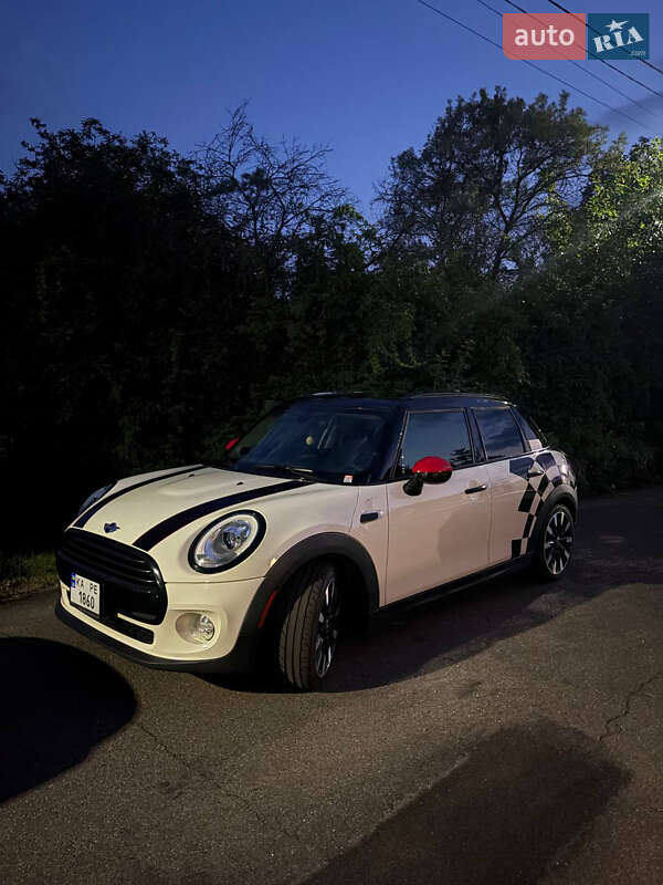 Хэтчбек MINI Cooper 2015 в Киеве