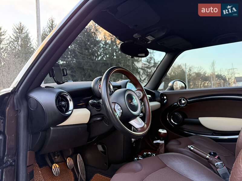 Хэтчбек MINI Cooper 2008 в Ладыжине