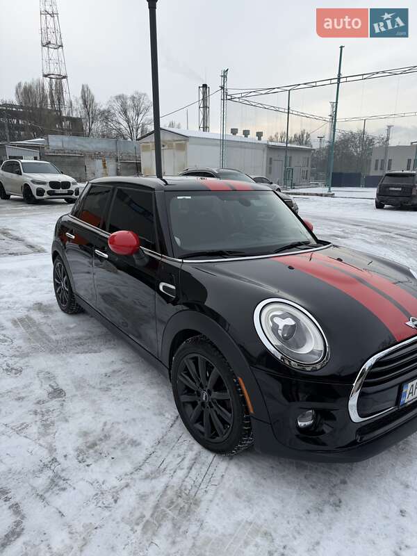 Хэтчбек MINI Cooper 2016 в Днепре