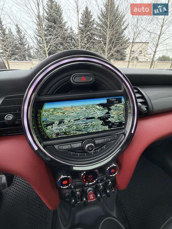 Хэтчбек MINI Cooper 2016 в Днепре