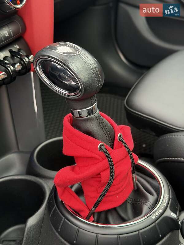 Хэтчбек MINI Cooper 2016 в Днепре