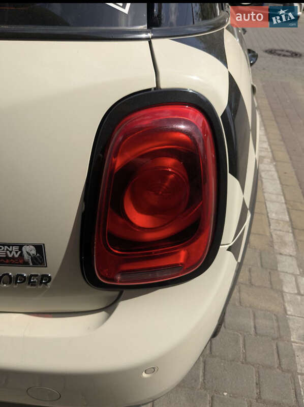 Хэтчбек MINI Cooper 2015 в Киеве