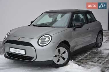 Хэтчбек MINI Cooper 2024 в Киеве