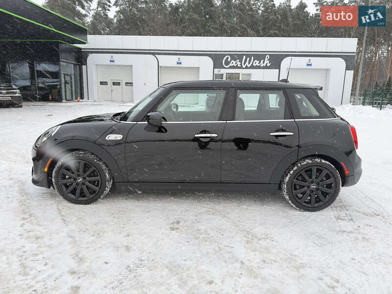 Хэтчбек MINI Cooper 2021 в Киеве